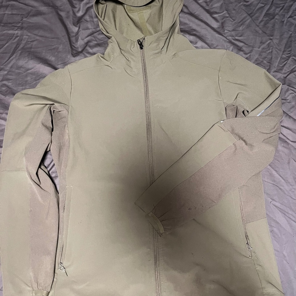 Men’s Lululemon jacket